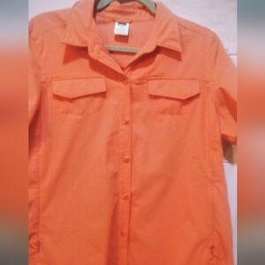 REI Sahara Short Sleeve Coral Button Down Adventure Shirt Women's Medium EUC